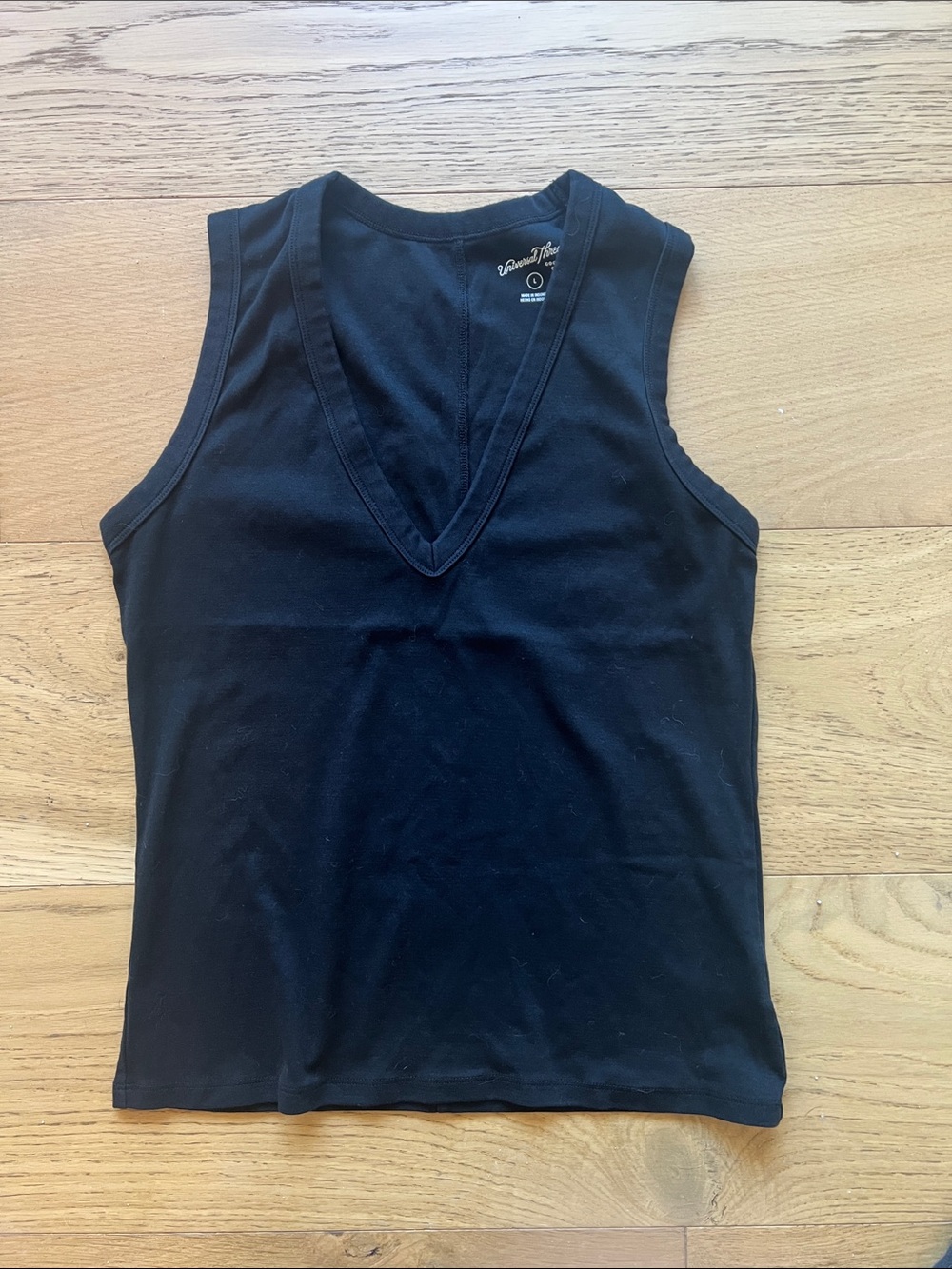 Universal Thread Black V-Neck Tank Top